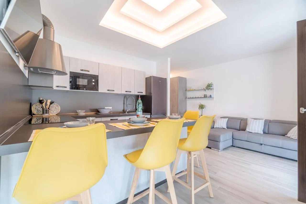 Chiavari Lovely & Cozy Apartment With Terrace